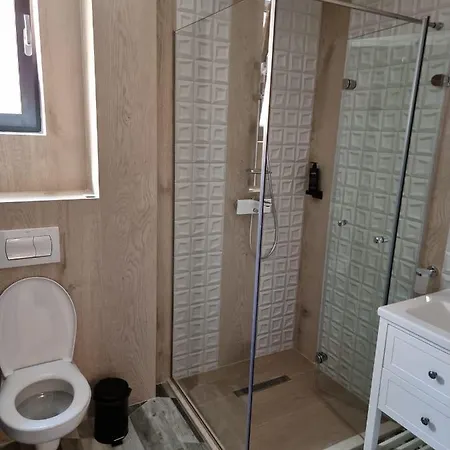 Tudor By Dedal Apart Otel