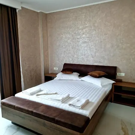 Tudor By Dedal Apart Otel *